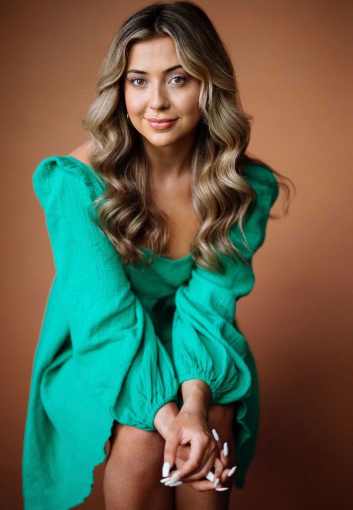 Kelly Rohrer Actor Meet Kylie Rohrer | Actor, Social Media Strategist, and Mental Health ...